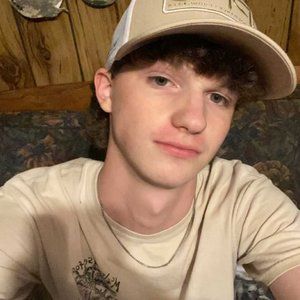 Meet your Posher, Ethan